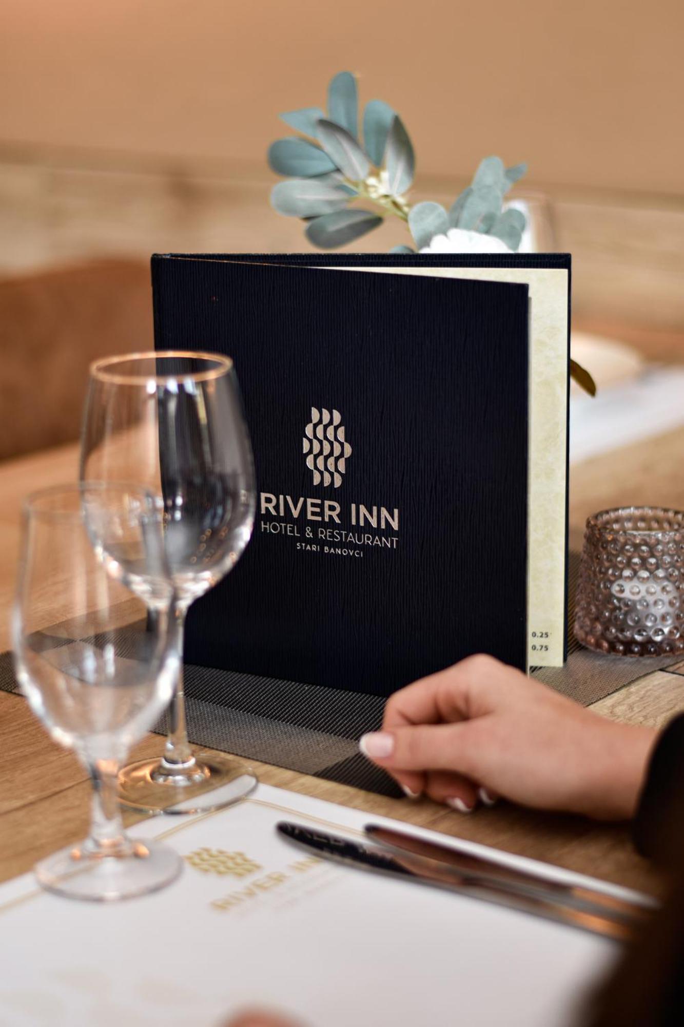 River Inn Stari Banovci المظهر الخارجي الصورة